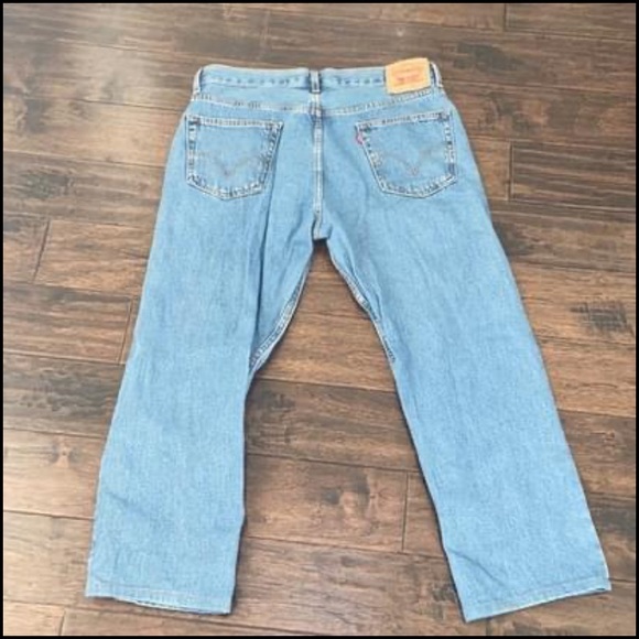 Vintage Levi’s 505 Denim Straight Cut Blue Jeans - Picture 5 of 5